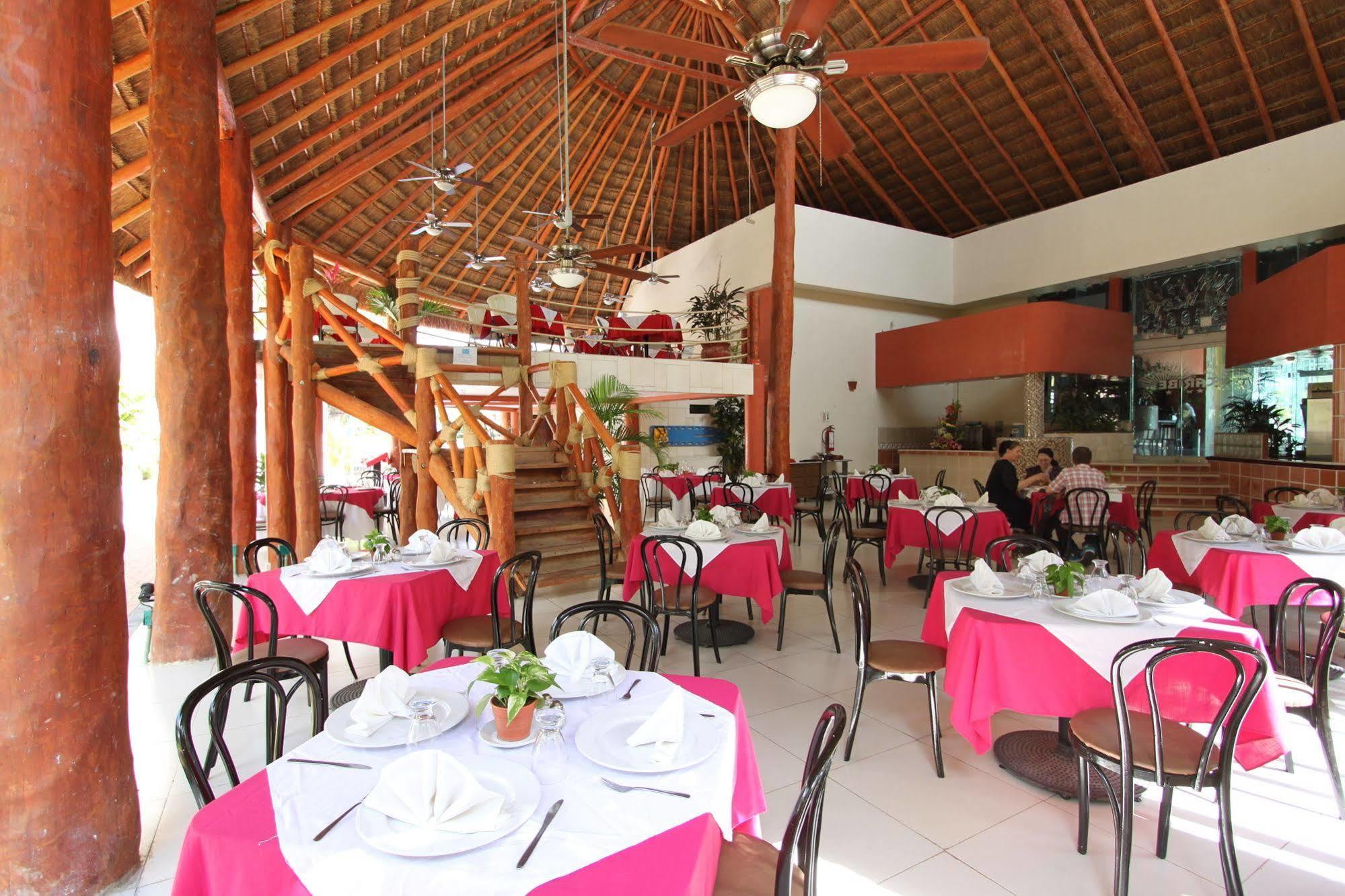 Hotel Plaza Caribe Cancún Exterior foto